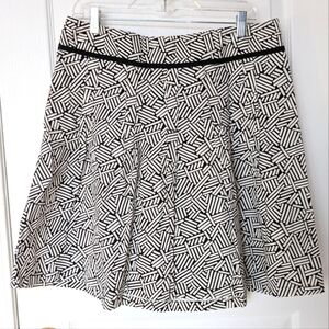 Ann Taylor Loft 10 black and white skirt